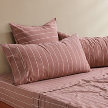 Zinnia Yarn-Dyed Washed Cotton King Pillowcases (Set of 2)